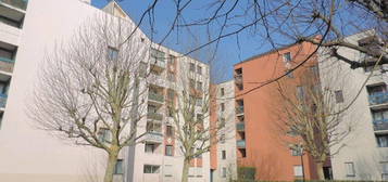 Appartement  à louer, 2 pièces, 1 chambre, 52 m²