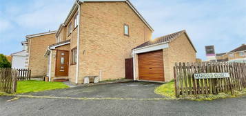 3 bed semi-detached house for sale