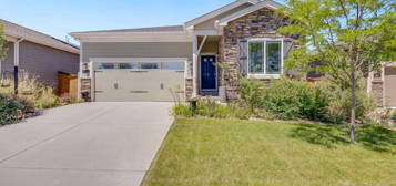 944 Prairiestar Dr, Berthoud, CO 80513