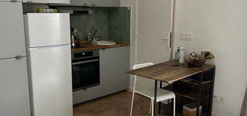 Sous location - Studio 18m2 - Canal St Martin - du 16/11 au 04/01