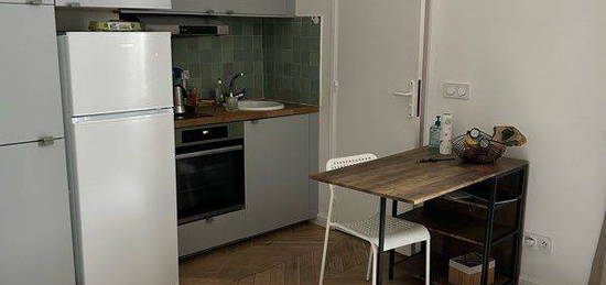 Sous location - Studio 18m2 - Canal St Martin - du 16/11 au 04/01