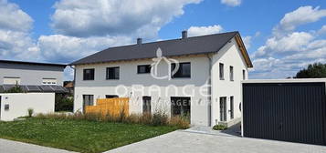 ***ERSTBEZUG! Moderne Neubau-DHH KFW55 - vollunterkellert & 2 gr. Terrassen - in ruhiger Lage!!***