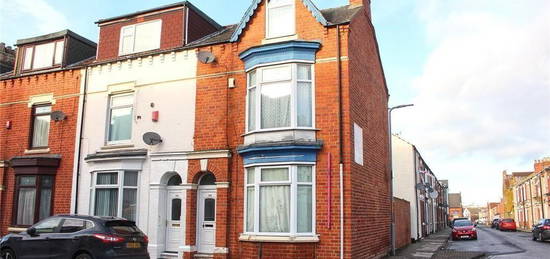 6 bed terraced house for sale