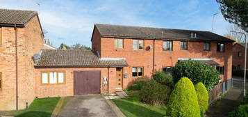 Link-detached house for sale in Sandholme, Steeple Claydon, Buckingham, Buckinghamshire MK18