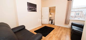 Maisonette to rent in Eighth Avenue, Heaton, Newcastle Upon Tyne NE6