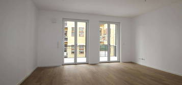 **Erstbezug - Helle 3 Zimmer im 3.OG * offene Küche mit EBK * großer Balkon**