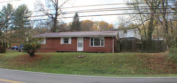 1604 Clouds Ford Rd, Kingsport, TN 37665