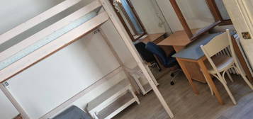 Chambre étudiant type studio