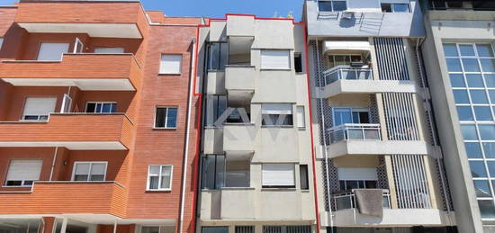 Arrendamento de Apartamento T1  na rua das Doze Casas s/n