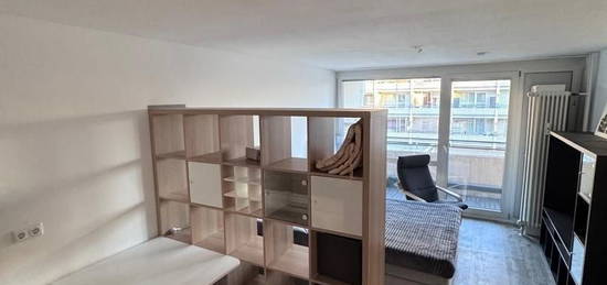 Möblierte, gepflegte 1-Zimmer-Wohnung mit optimaler Anbindung inkl. TG-Stellplatz