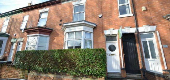 4 bedroom terraced house