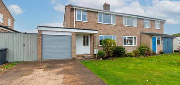 3 bedroom semi-detached house to rent