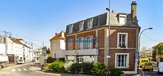 Maison meublée  à vendre, 4 pièces, 3 chambres, 80 m²