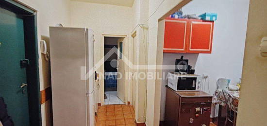 Apartament cu 2 camere decomandate situat in zona Centrala