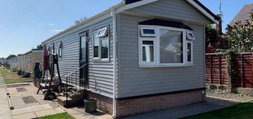 Mobile/park home for sale in Sunnyhurst Park, Blackpool FY4