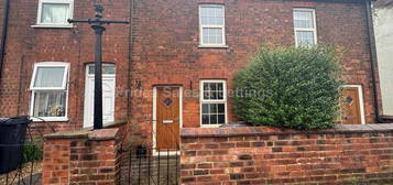 2 bedroom semi-detached house to rent