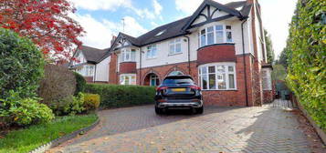 5 bedroom semi-detached house for sale