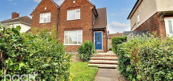 2 bedroom semi-detached house to rent