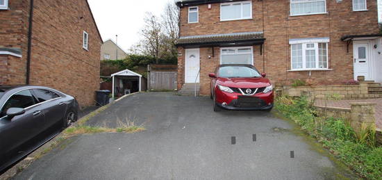 Semi-detached house to rent in Kingsdale Crescent, Bradford BD2