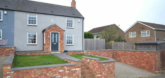 3 bedroom semi-detached house