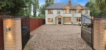 4 bedroom semi-detached house for sale