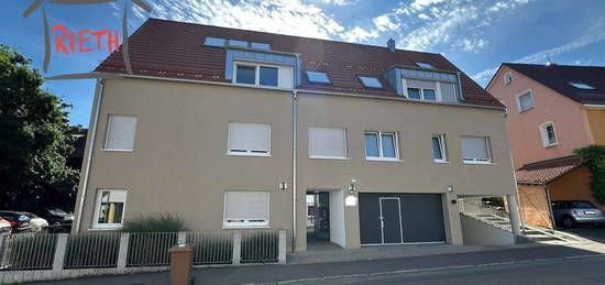 * Geschmackvolle und neuwertige 3,5 Zimmer Maisonette-Wohnung mit Balkon und Aufzug in Freiberg-Geis