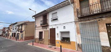 Casa adosada en Hondón de los Frailes