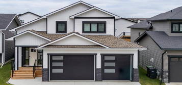 502 Lakewood CL, Cold Lake, Alberta