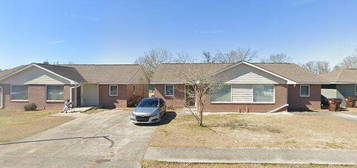 DVille Village Apartments, Donaldsonville, LA 70346