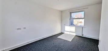 Flat to rent in Perry Street, Easton, Bristol BS5