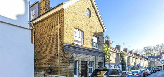 Flat to rent in Rosedale Road, Richmond TW9