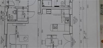 2,5-Zimmer-Erdgeschoss-Wohnung mit Terrasse/Gartenanteil
