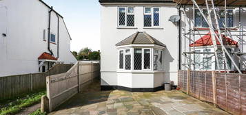 3 bed semi-detached house for sale