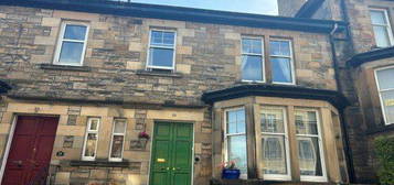 4 bed property to rent