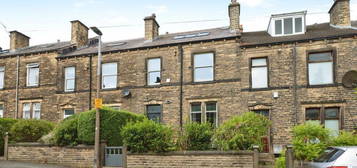 5 bedroom terraced house for sale