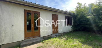 Maison de plain pied avec 2 chambres et jardin