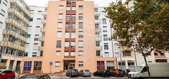 Apartamento T2 à venda em Gândara dos Olivais