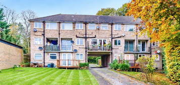 Maisonette for sale in Gatton Park Road, Redhill, Surrey RH1