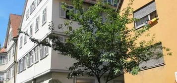 --- Frisch sanierte 1,5 Zimmerwohnung in zentraler Lage in Bad Cannstatt ---