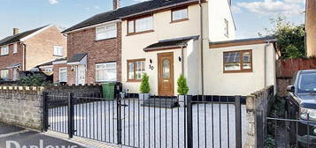 3 bedroom semi-detached house for sale