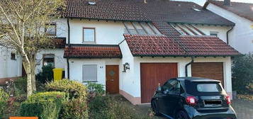 Reihenmittelhaus in begehrter Wohnlage von VS-Schwenningen, Wohngebiet Deutenberg