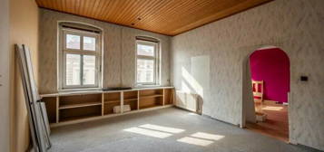 ++NEU++ Sanierungsbedürftige 3-Zimmer Altbau-Wohnung in tolle Lage viel Potenzi…