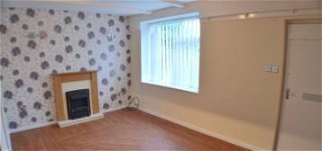 Flat to rent in Long Street, Manchester, Greater Manchester M18