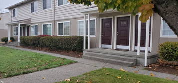 2402 E 8th St Unit P2438, Vancouver, WA 98661