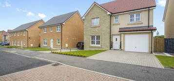 5 bedroom detached house to rent