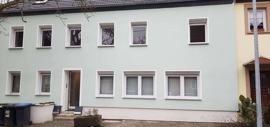 Ansprechende und modernisierte 5-Raum-Wohnung mit gehobener Innenausstattung in Mandelbachtal