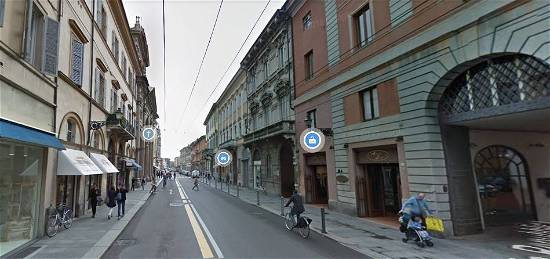 Bilocale Strada della Repubblica, Centro Storico, Parma