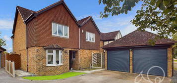 4 bedroom detached house to rent