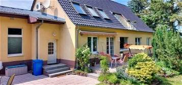 Traumhaftes Einfamilienhaus mit Gewerbeeinheit - Ihr neues Zuhause in Zeschdorf erwartet Sie!