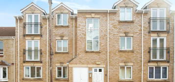 Flat for sale in Eastbourne Road, Taunton TA1